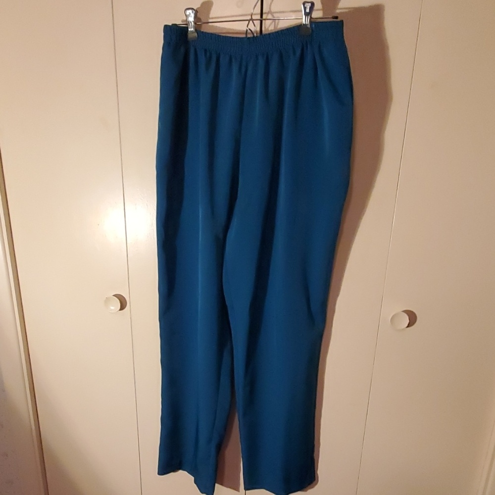 Pant suit